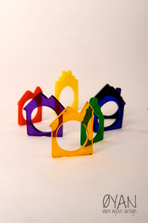 Home – Ringe aus Acrylglas: Wismarer Giebelhäuser – Schmuck von Ellen Øyan Design